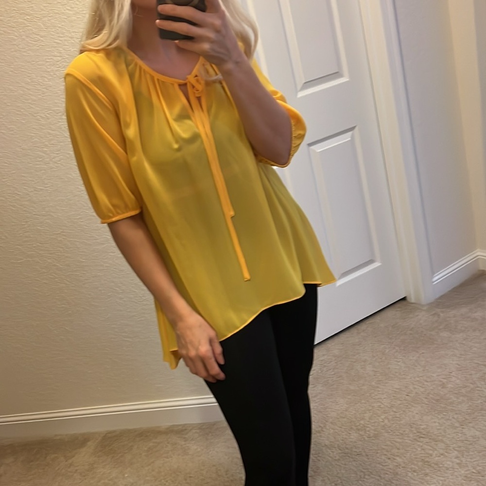 🌼Nicole by Nicole Miller🌼 vibrant yellow sheer top,size M - Picture 5 of 11